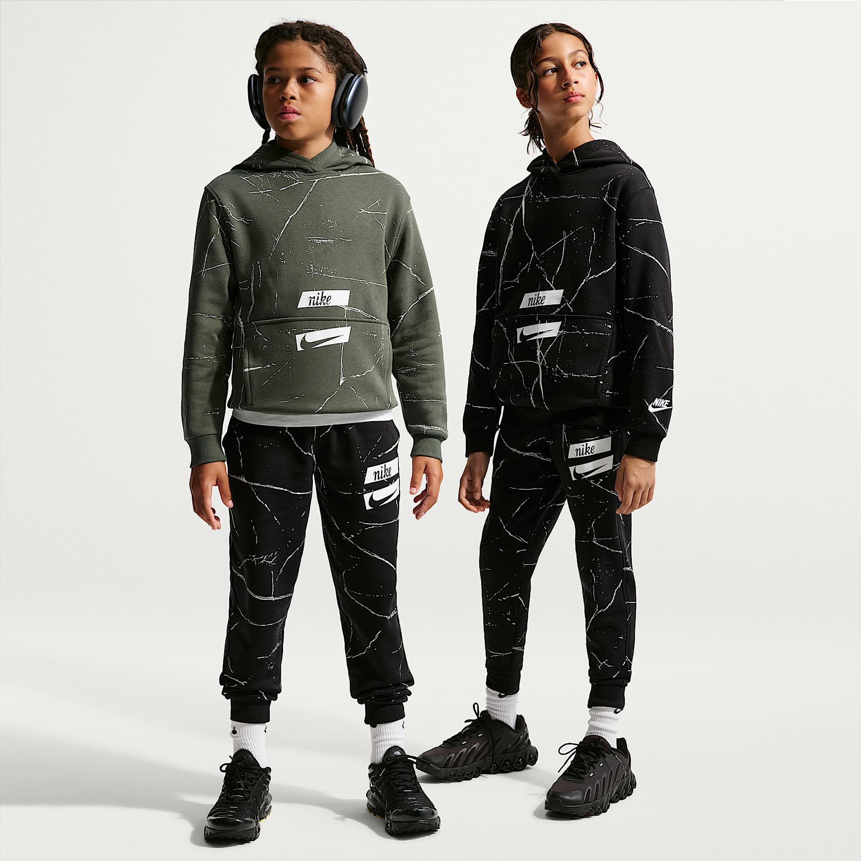 Nike Sportswear Club Older Kids' Trousers. Nike SI